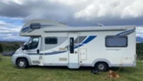 Gerty – 6 Berth Luxury Motorhome
