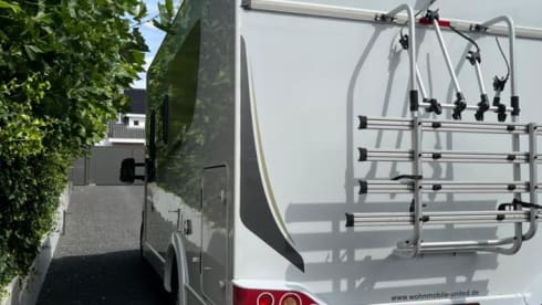 M&M – 5p Carado semi-integrated uit 2016