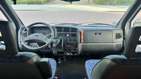 Henk – 2 persoons Fiat Ducato bus uit 1997 met optie voor baby