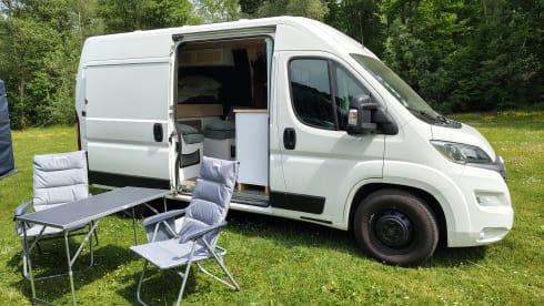 2p Citroën campervan from 2018