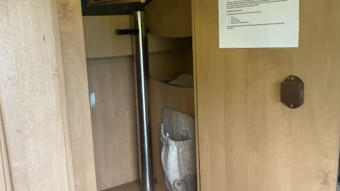 BettyAnn – Wildax Europa Off-Grid 2 berth van 