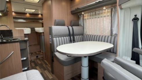 De Dennenappel – Beautiful Knaus motorhome 2013