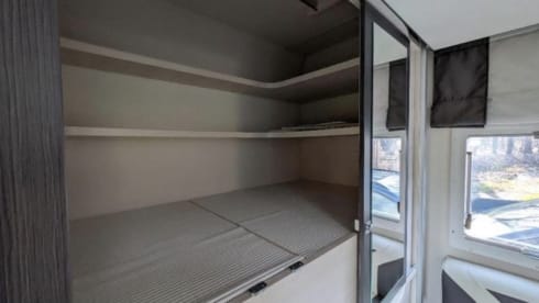 Familie camper Chansson 5 personen  – 5p Chausson semi-integrated uit 2022
