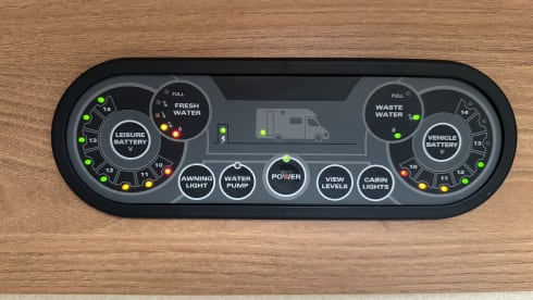 Marilyn  – 4 berth/6 Belts Swift Escape 2011