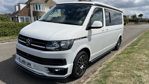 Lucca – 4 berth Volkswagen campervan from 2018