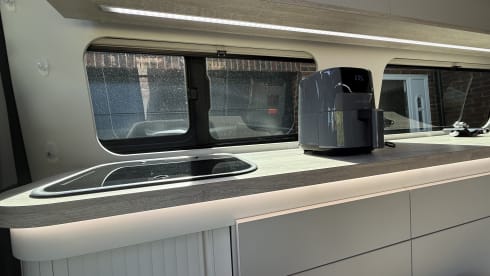 VW Campervan Auto with Hot Water 2021