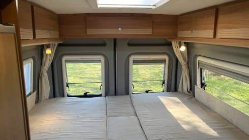  Pössl 2Win Fixed bed, Air conditioning, Single beds - Kingsize bed