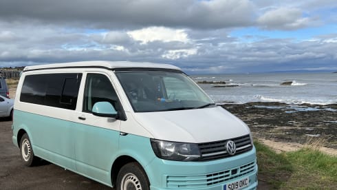 Annie – 2019 Volkswagen T6 FULLY EQUIPPED Campervan!