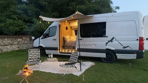 Scandi – Interior Designed Beautiful Campervan