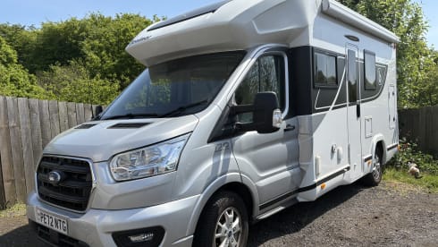 4 berth Benimar Tessoro 413
