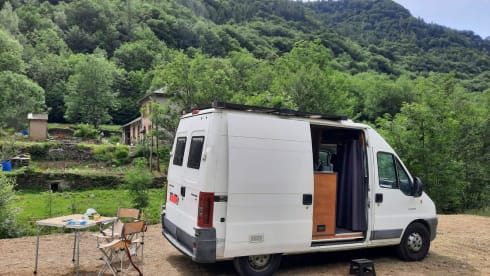 Teide van explorer – Camper verhuur Citroen Jumper L2H2