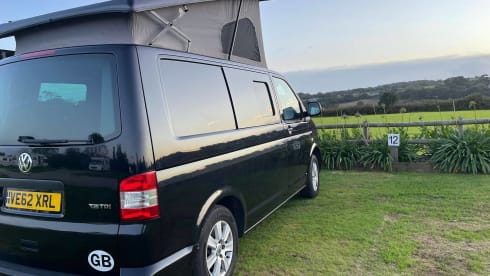 Lovely 4 Berth Campervan VW T5.1 - Adventure Awaits!