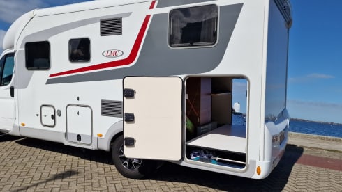 4p LMC semi-integrated uit 2019