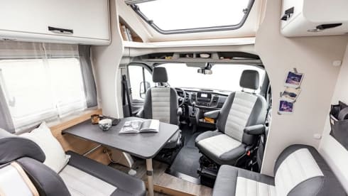CamperKos – 5 p Sunlight T680 from 2024 with automatic transmission 