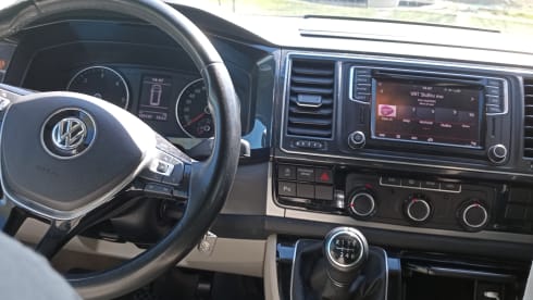 4p Volkswagen california coast from 2017