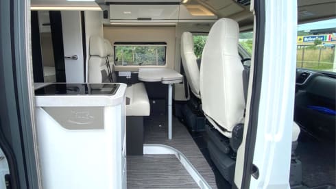 McLouis VAN Menfys 3 Prestige