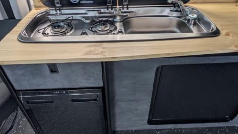 Shrek – Stunning brand new 4 seat 4 berth campervan