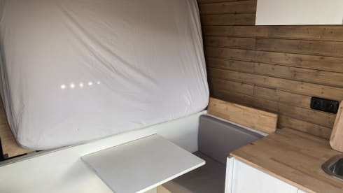 Blinco – Cozy, fully equipped 2p bus camper