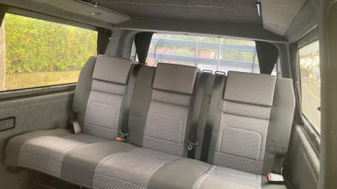 Hayes – LWB 4 Berth VW Transporter with 'king size' bed & pop top