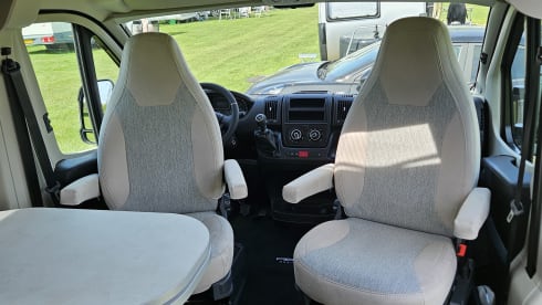 Carado CV 600 CamperVan 2p new 2024