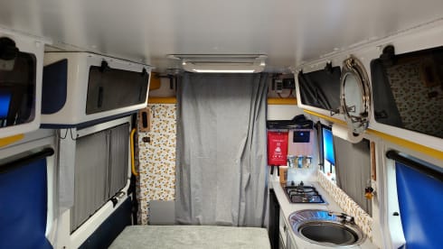 Rambo VIII – Off Grid, Touring or Site Set Up - Suitable for up to 5 persons!