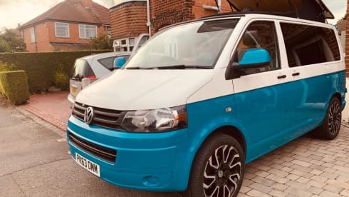 Elsie – Elsie- Beautiful Volkswagen Campervan- Sleeps 4