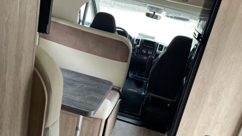 6p Citroën alcove from 2018