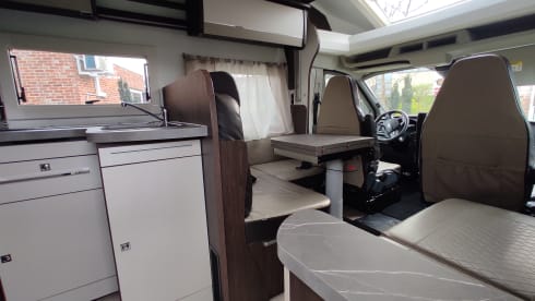 Benny – Nice camper for 4 people from 2022