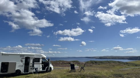 Florium – Luxury camper for 2 people (2020) from the Fleurette class segment!