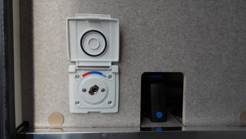 4p McLouis semi-integrated from 2025