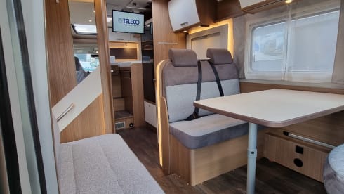 Carado T448 Luxury Edition 15 Automatic (built in 2022)