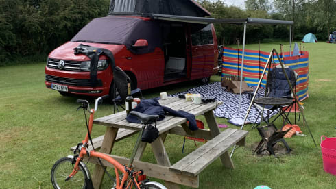 Tracey – Big VW Transporter - sleeps 4 + a child