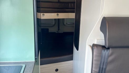 Fiat Ducato Kastenwagen 4 Schläfer mit MAX FAN