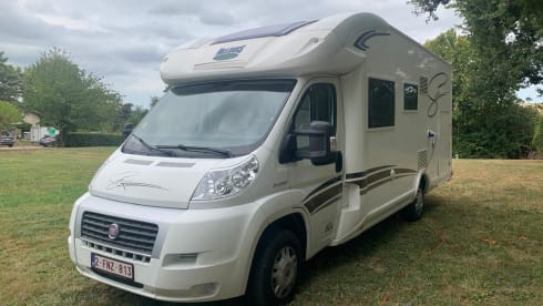 4p McLouis semi-integrated uit 2014