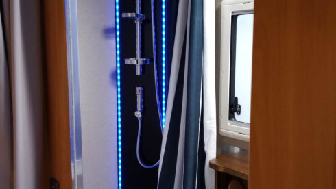 Camper for 4 comfortable seats