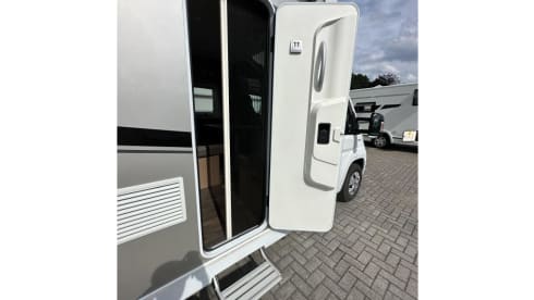 costacamper – 5p Fiat semi-integrated uit 2018