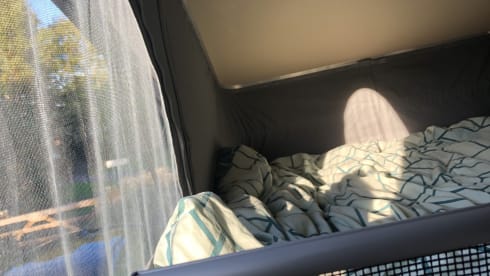 Exceptional 4 berth pop top family campervan from Malibu