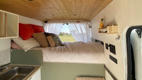 Pauline – 3 berth Ford campervan from 2015