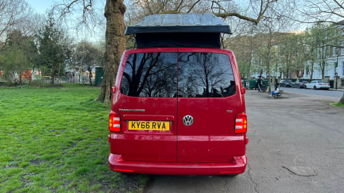 Ruby – Automatic VW T6 4 Berth Campervan with Poptop & Heater