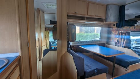 Dacha op wielen – 4p Eura Mobil alcove from 2000