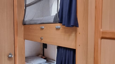 Wonderfully spacious and neat family camper for rent