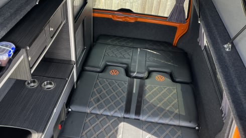 Nemo – 4 berth dog friendly campervan with Pop top