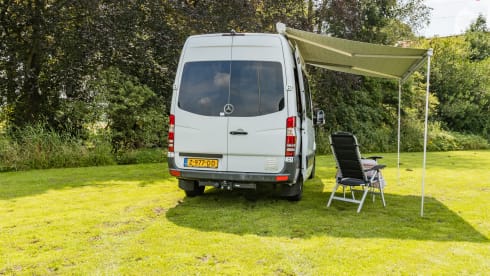 Bus de la Ville – 2p Mercedes campervan 