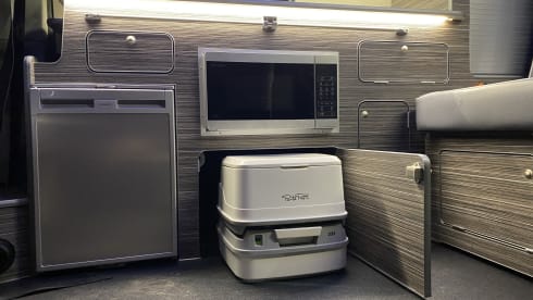 Clyde – Volkswagen 2017 T6 Campervan - New Professional Conversion