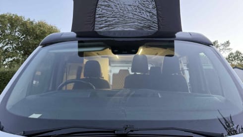 Val’s Northern Voyager – Camping-car Ford 4 places à partir de 2019