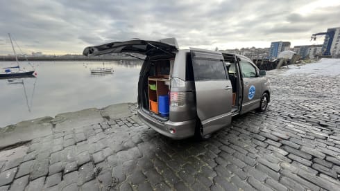 DUMA – super cosy  - automatic campervan. price  includes insurance !