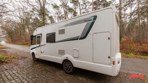 Droom op wielen – Nieuwe Luxueuze Integraal Familiecamper met 6 gordel plaatsen