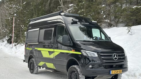 Bully – 2p Mercedes-Benz bus from 2023
