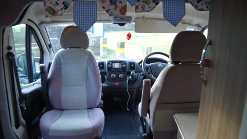 DevAz – Cool Citroën 2-berth Relay bus 2020