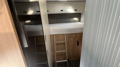 Annie – 6 berth Fiat Adria Sun Living